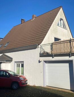 EFH in RS-Lüttringhausen mit Garten, Balkone und Garage - Remscheid