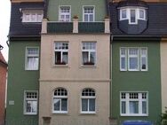Schöne 2-Raum-Wohnung mit Parkett, 1. Etage - Naumburg (Saale)