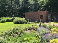 Bauernhaus mit Nebengebäuden und großem Grundstück - Sülfeld