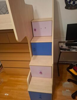 Hochbett aus Holz- Maßanfertigung mit Treppe & Stauraum - Plattling