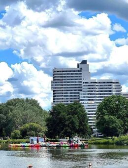 Norikusbucht am Wöhrder See, 1-Zimmer Wohnung, ca. 28 m², Balkon mit Seeblick, mit Aufzug und optional TG-Stellplatz - Nürnberg