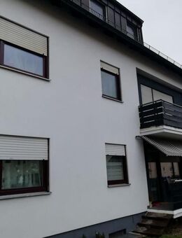 Von Kopf bis Fuß gepflegt! Apartes 3-Fam.-Haus zum Selbstbezug/Vermietung oder Wohnen und Arbeiten! - Schwanstetten