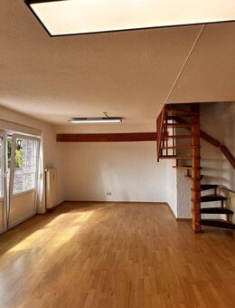 7 Zimmer-Wohnung auf zwei Etagen mit zwei Balkonen und zwei Stellplätzen - Haigerloch