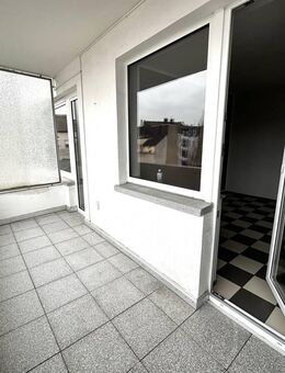 Große 4-Zimmer-Wohnung ca. 130 m² Fußgängerzone Gelsenkirchen Stellplatz vorhanden - Gelsenkirchen