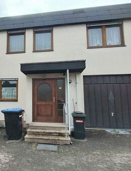 Reihenhaus mit tollem Garten und solider Substanz - Raum für ihre Ideen! - Crailsheim