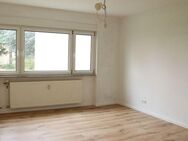 Sanierte und bereits tapezierte 2-Zimmer-Wohnung in Maintal-Dörnigheim für 1-2 Personen - Maintal