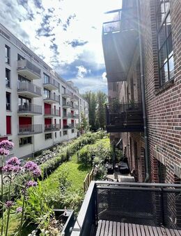 Loftartige Wohnung mit Garten und TG zur Eigennutzung oder Kapitalanlage direkt an der Spree! - Berlin