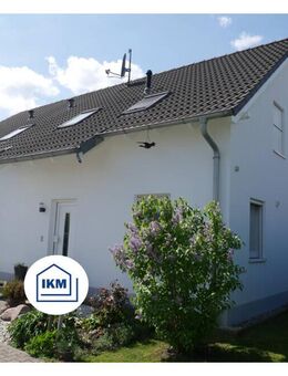 Einfamilienhaus mit Einliegerwohnung, Büro, Carport, Balkon und Terrasse lädt zum Verweilen ein - Schönwölkau