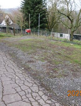 Stellplatz für Wohnmobil, Wohnwagen, oder ähnliches zu vermieten, ganzjährig, eventuell mit Stromanschluss, - Lindlar