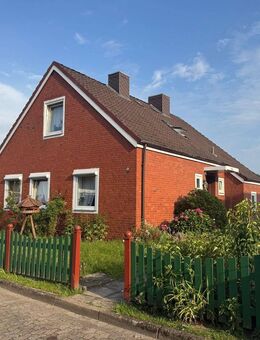 Wohnhaus mit Garage und Holzschuppen - Bremervörde