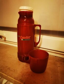 Kleine Thermoskanne zu verschenken (unbenutzt) - Salach