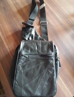 Herren Leder Schultertasche mit Handyfach in schwarz " NEU " - Verden (Aller) Zentrum