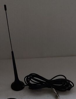 Funkantenne mit Magnet - Simbach (Inn) Zentrum