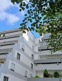 Eine wertstabile Kapitalanlage für die Zukunft - Stadtwohnung im Grünen mit"Penthouse-Charakter" - Deggendorf