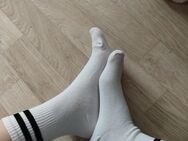 Weiße getragene Socken - Göppingen