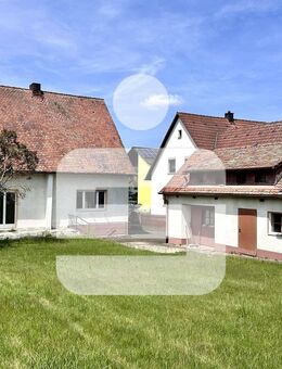 Liebhaberobjekt zum Selbstverwirklichen mit Traumgrundstück! Einfamilienhaus in Vilseck-Schlicht - Vilseck