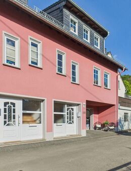 Moderne Doppelhaushälfte mit Terrasse & Garage, ruhig wohnen in Niederprüm - Prüm