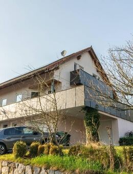 Wörth/Donau: Einfamilienhaus, Baujahr 1996 mit zwei Garagen - Wörth (Donau)