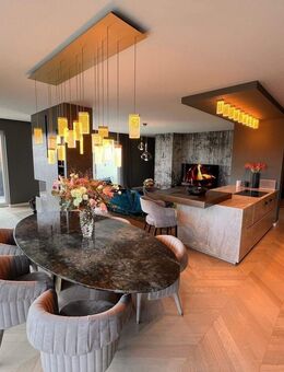 Penthouse der Superlative – 333 m² Wohnfläche, 6 Zimmer, 210 m² Dachterrasse, Smart Home, Kamin, Sauna & Fitnessbereich - Leipzig