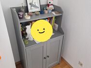Kleiner Schrank - Berlin