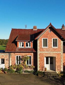 Harmonisch eingebunden ins Hofensemble: Repräsentatives Landhaus für Naturliebhaber und Ruhesuchende! - Bassum