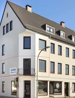 Sanierte Altbauwohnung mit hochwertigen Details - Schleswig