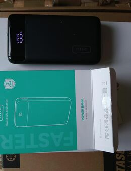 INIU Power Bank, 22,5W Powerbank Klein Aber Stark 20000mAh (USB C Input & Output - Dresden