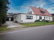 Naturnah wohnen am Waldrand - Doppelhaushälfte mit Garage, Carport & Garten - Jessen (Elster)