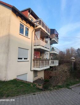 2-Raumwohnung im 1. OG mit Balkon - Zörbig