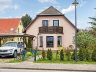 Gepflegtes Einfamilienhaus mit Walmdach auf ca. 590 m² großem Grundstück in Negast Steinhagen - Steinhagen (Landkreis Vorpommern-Rügen)