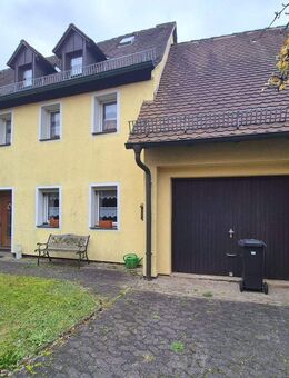 Denkmalgeschütztes Einfamilienhaus in zentraler Lage von Neukirchen am Brand ! - Neunkirchen (Brand)