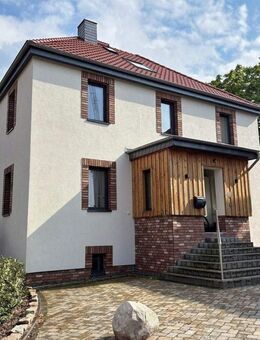 Elegantes Herrenhaus in ländlicher Idylle von Burgdorf/Otze - Burgdorf (Landkreis Region Hannover)