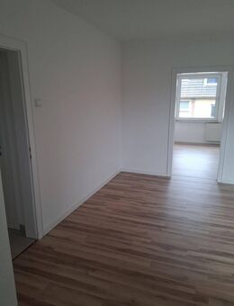 °°° Kleine 3- Zimmer-Wohnung mit offener Küche °°° - Duisburg