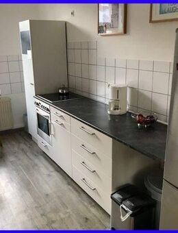 WOHNEN IN DER NÄHE ZUR CITY - Gepflegte 3-Zimmer Altbauwohnung - Bad Hersfeld