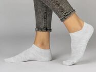 Verkauf von Getragenen Socken und extra Wünschen - Schwerin