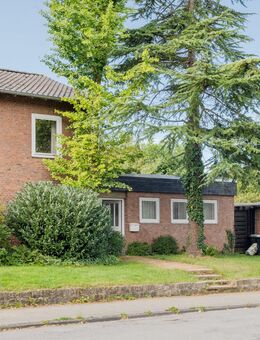 Sichern Sie sich ein einzigartiges Grundstück in bester Wohnlage mit DHH und Garage. Jetzt! - Aachen