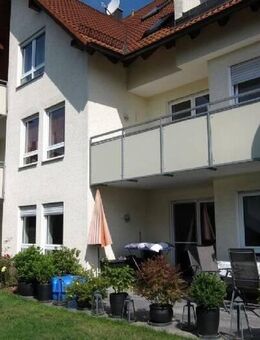 Sehr schöne, helle 2 Zi.-Whg. Büchenbach/Roth mit Balkon - Büchenbach