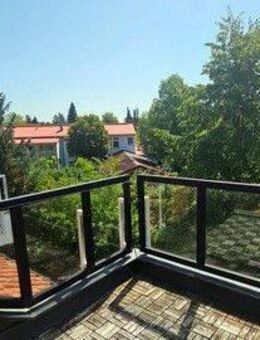 Traumhafte Behaglichkeit unterm Dach - Neubiberg