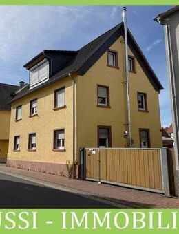 Wohngebäude mit gewerblich ausgebauter Scheune auf großem Grundstück - Karlstein (Main)