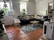 Sofort freie, familienfreundliche Wohnung mit Garten: 4,5 Zimmer in Top-Lage Eimsbüttel ohne Makler - Hamburg