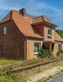 Charmantes Sanierungsobjekt mit großem Grundstück und Nebengebäude in ruhiger Dorflage! - Betzendorf