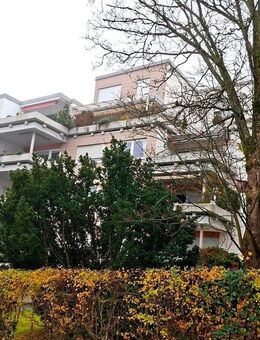 Attraktive und sehr geschmackvoll renovierte Dreizimmerwohnung in ruhiger Lage von Passau West - Passau