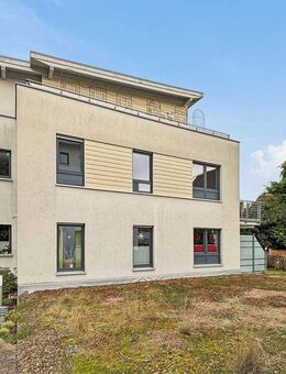 Geräumige 3-Zimmer-Obergeschoss-Wohnung in guter Lage von Lemgo - Lemgo