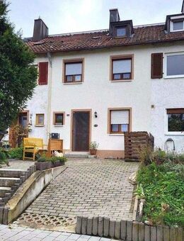 Reihenmittelhaus in guter Lage mit großem Garten - Neustadt (Aisch)