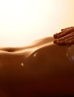 Massage für Frauen/Paare auf Spendenbasis :) - Karlsruhe