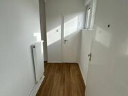 Frisch renoviertes 1-Zimmer-Appartement mit Balkon in ruhiger Lage, ideal für Studenten! Frei ab sofort! - Wilhelmshaven
