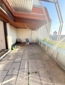 Quadrate nähe Uni | Gepflegte 2 ZKB DG-Wohnung mit Terrasse | TG Stellplätze inkl. - Mannheim