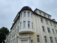 Stilvoll Wohnen unterm Dach - denkmalgeschützte, vermietete 3-Zimmer-Wohnung in Oelsnitz - Oelsnitz