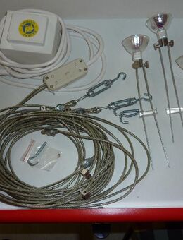 Lampenseilsystem komplett mit 3 Strahlern 12 € VB + Versand - Schwabach