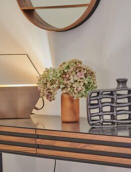 Tolles Wohnzimmer mit abgetrenntem Essbereich und Balkon - Seesen